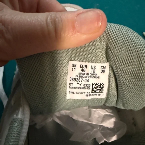 Puma Low-Top Sneakers in Mint Green and Cream